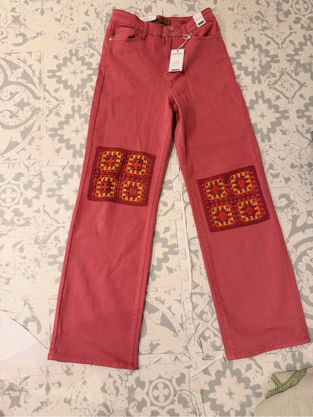 New Judy Blue Rose Wide-Leg Jeans with Crochet Knee Patches Size 3/26 - Picture 2 of 6